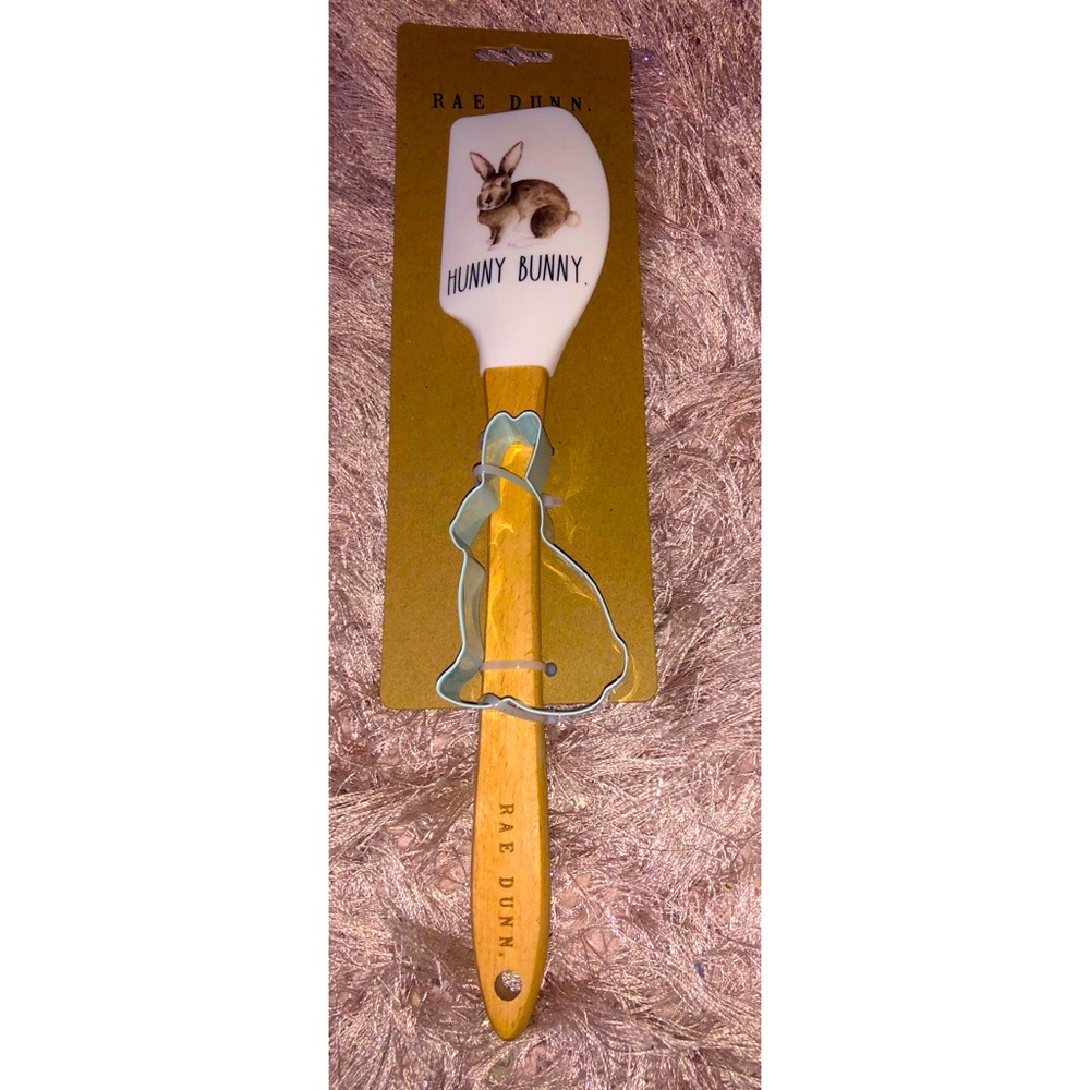 NWT- Rae Dunn Easter Silicone Spatula